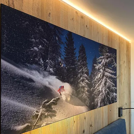 Chalet1500 Hirsch - Ski-in Ski-out Apartment! *