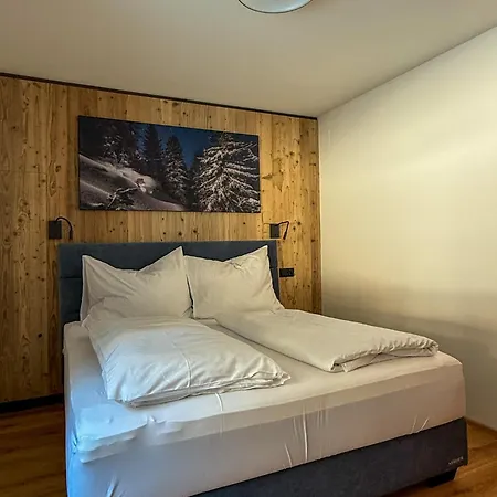 Chalet1500 Hirsch - Ski-in Ski-out Apartment! Apartment