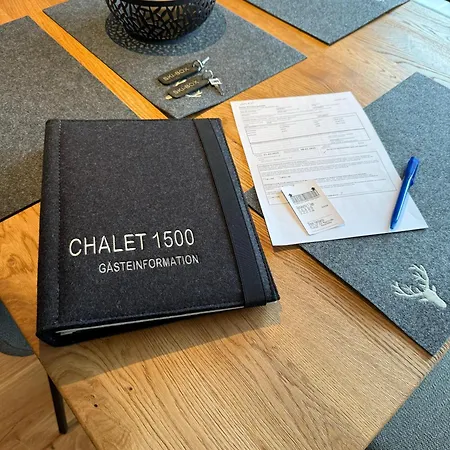 Chalet1500 Hirsch - Ski-in Ski-out Apartment! Treffen
