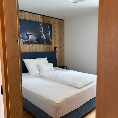 Apartment Chalet1500 Hirsch - Ski-in Ski-out Apartment!