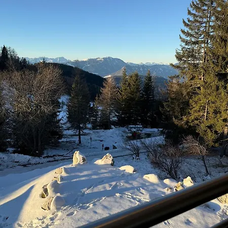 Apartment Chalet1500 Hirsch - Ski-in Ski-out Apartment!